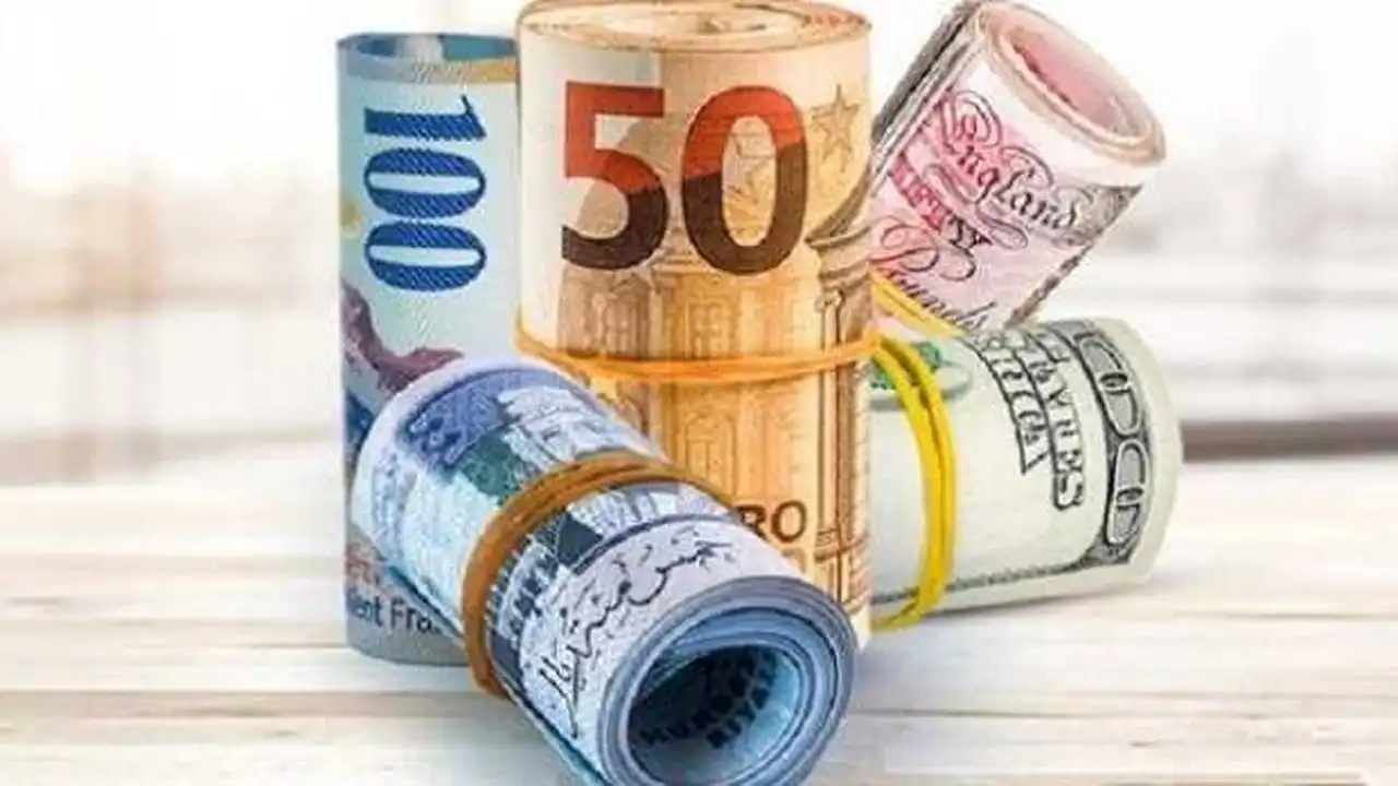نشرة الأربعاء.. تحديثات جديدة في أسعار صرف العملات بالبنوك المصرية خلال تعاملات اليوم
